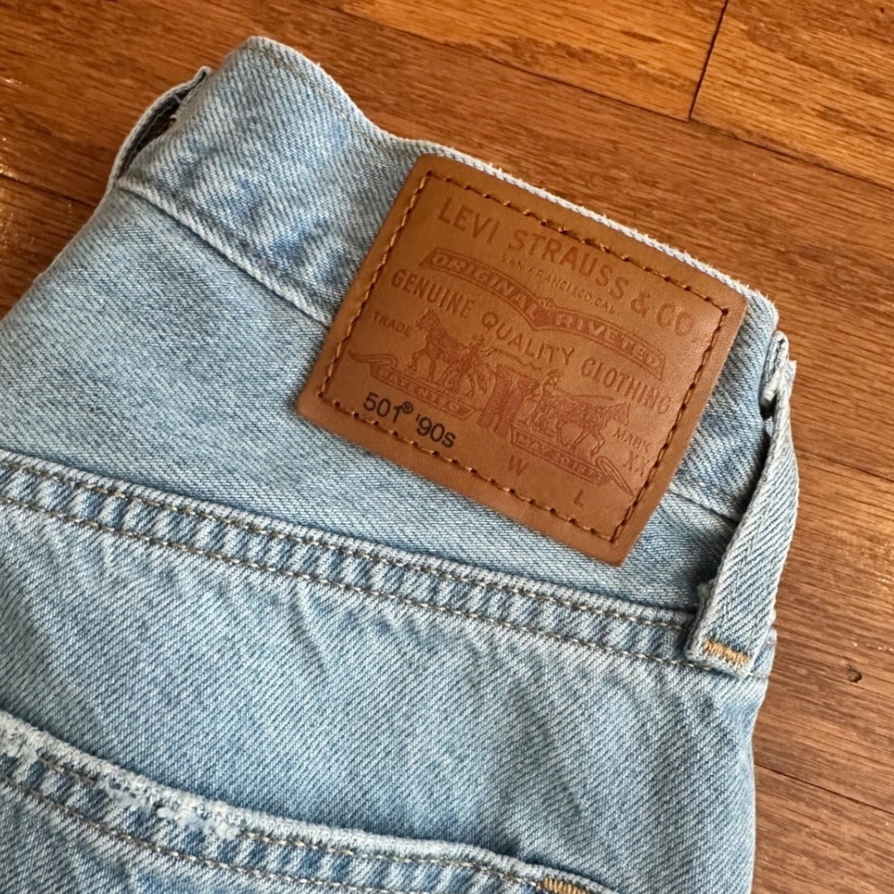 Levis 501 90s Ankle Jeans Light Wash Straight Leg W26 L27 5-pocket Button Fly - Picture 4 of 9